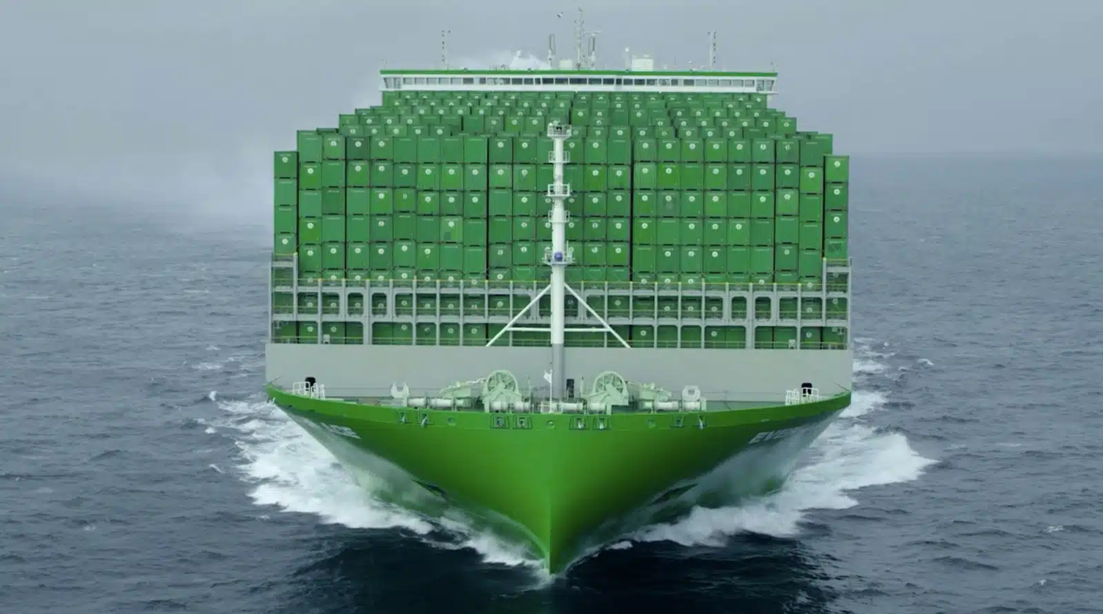 EVERGREEN drone opname bedrijf containerschepen